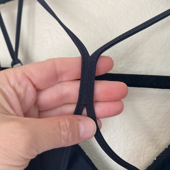 Lululemon Go with the Flow freckle flower swim top no size dot 8? EUC - Picture 4 of 6